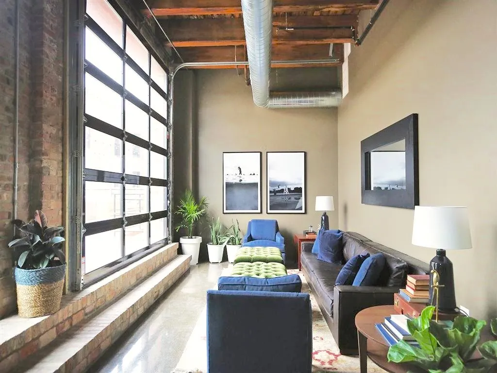 The Otis Loft Apartments for Rent Chicago Domu